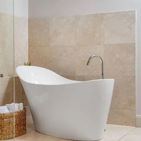 Dexter בית נופש *