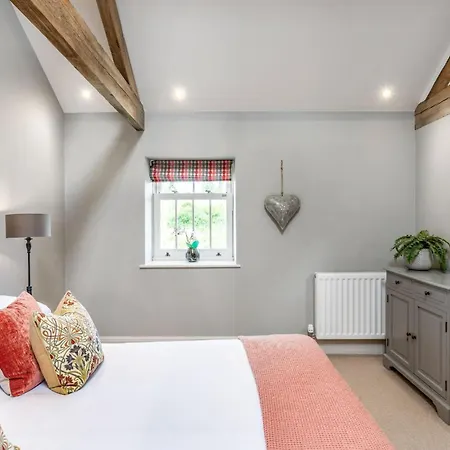 Dexter * Ravensworth