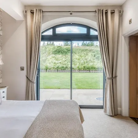 Dexter בית נופש *