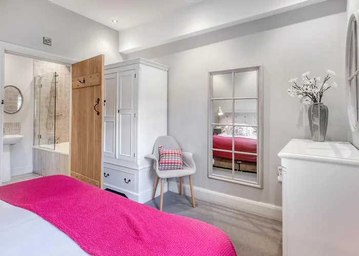 Dexter * Ravensworth